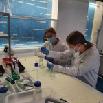 Powiększ zdjęcie Zajęcia w laboratorium CNK 13.10.21 r. - zdjęcie 16