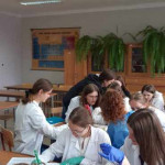 Powiększ zdjęcie Zajęcia z chemii grupy 1- 16 września 2021 r. - zdjęcie 3
