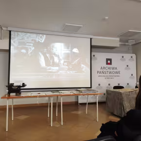 Lekcja historii w Archiwum Państwowym w Kielcach - zdjęcie 2