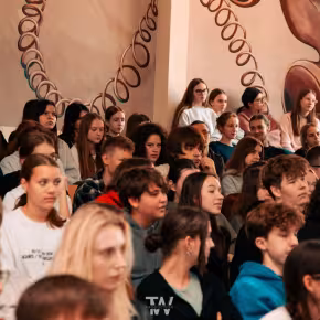 „Tryptyk jubileuszowy” w wykonaniu Teatru Bibliotecznego „Ex Libris” - zdjęcie 4