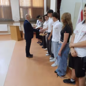 Zakończenie roku szkolnego 2025/2026 - uroczystość w auli - zdjęcie 13